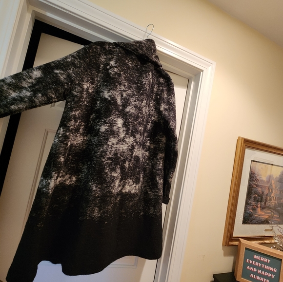 Perfect Fall/Spring Coat - Picture 6 of 17